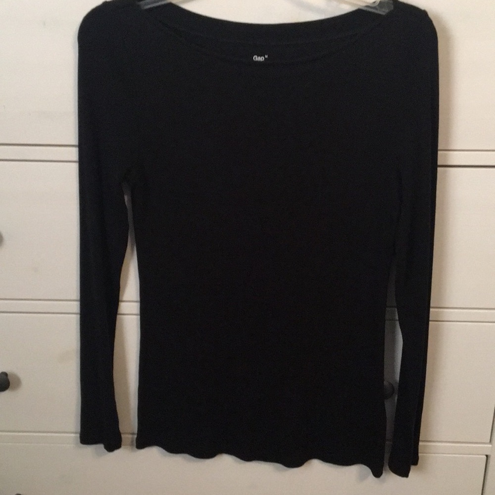 Black Long Sleeve Gap Shirt